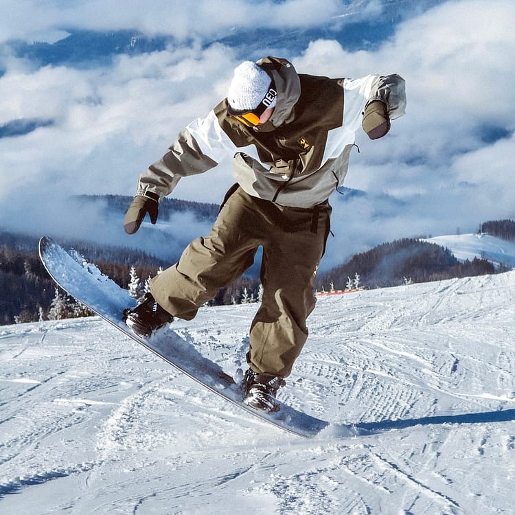 Customer @fojtikpetr19 in JT Spartan Ski Jacket Men Olive Green/Whitish/Greenish