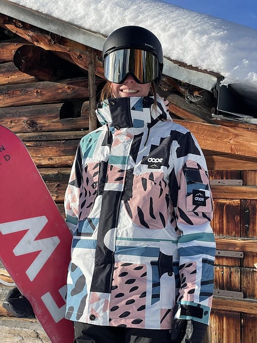 Kunde @irinaruegg in Adept W Snowboardjacke Damen Melon Renewed