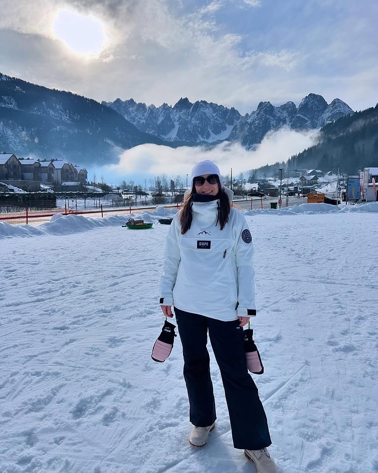 Customer @jannickaz in Blizzard W Snowboardjacke Damen Whitish