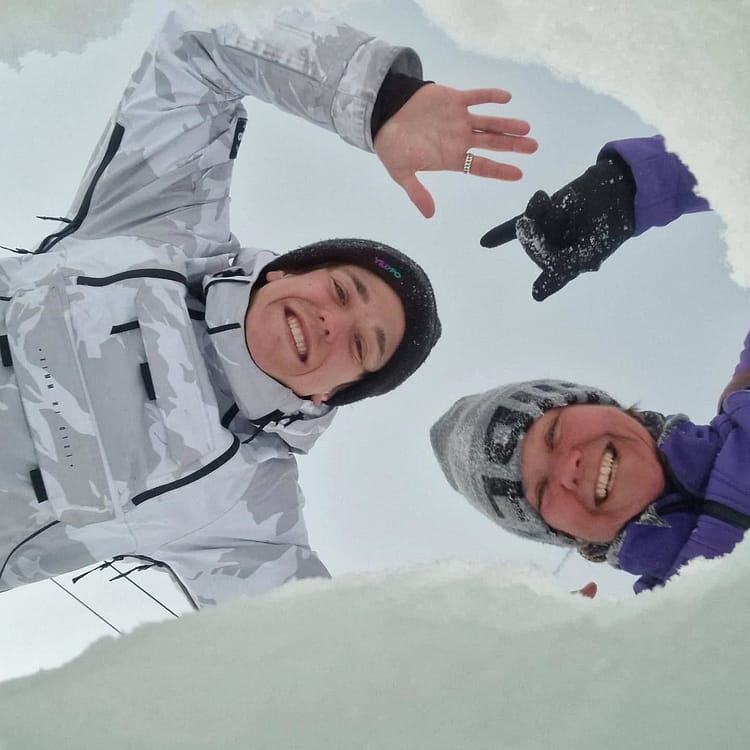 Customer @luc2004a in Akin W Snowboard Jacket Women Grey Camo Renewed