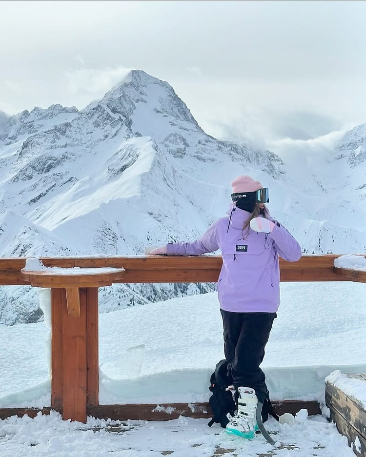 Customer @hannah_crjohnson in Blizzard W Snowboardjacka Dam Faded Violet