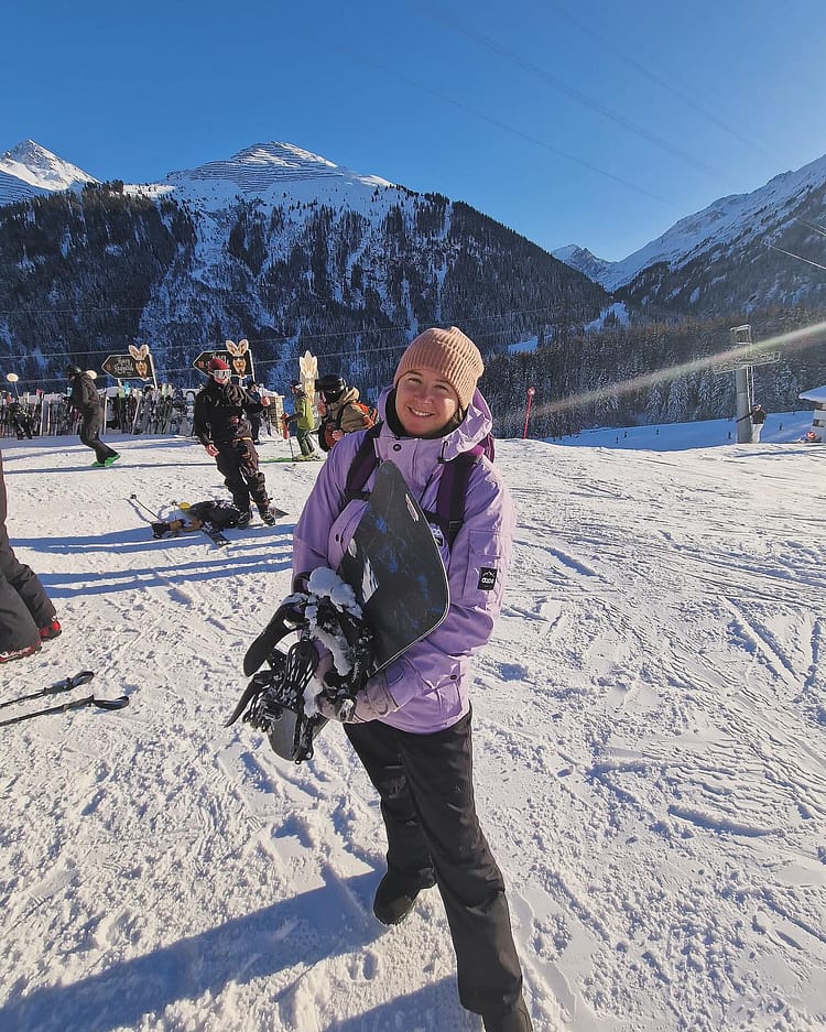 Customer @pric3y in Adept W Snowboardjacke Damen Faded Violet Renewed