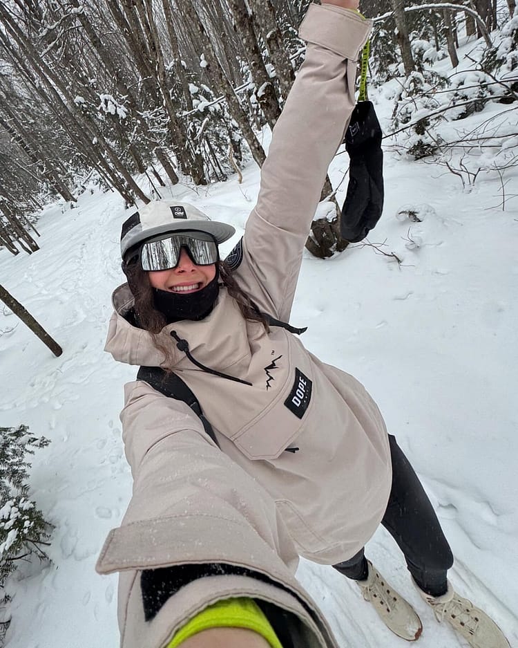 Customer @marie_pier_caron in Blizzard W Snowboardjakke Dame Sand