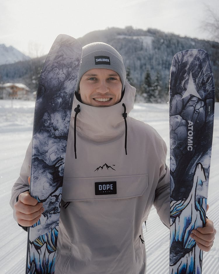 Customer @robpomme in Blizzard Snowboard Jacket Men Sand Renewed