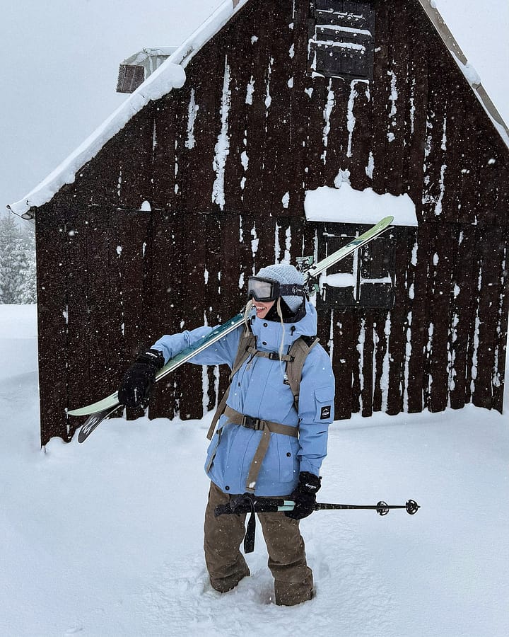 Kunde @xagnr in Adept W Snowboardjacke Damen Light Blue Renewed