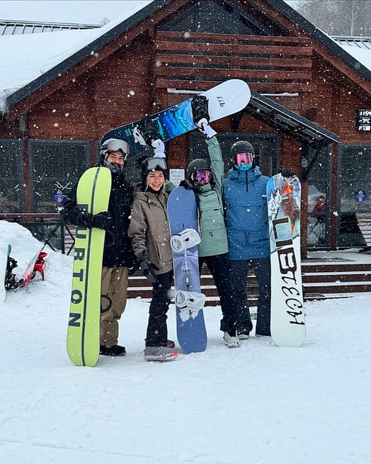 Client @ulchatina dans Akin W Veste de Ski Femme Faded Green