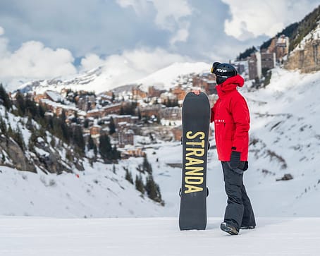 Kund @andrei_blaj i Legacy Snowboardjacka Herr Deep Red
