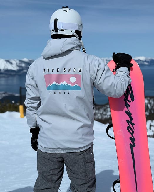 Kunde @sam_drackett in Yeti 2022 Snowboardjacke Herren Range Light Grey Renewed