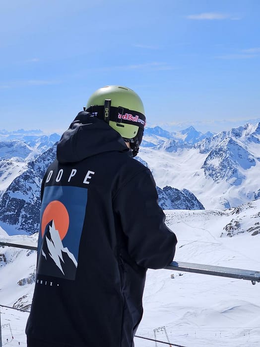 Klant @undefined in Yeti Snowboard jas Heren Aphex Black