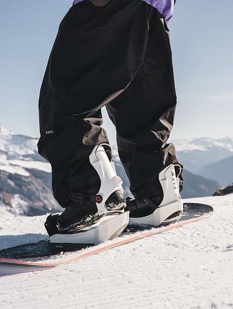 Customer @clew_snowboarding in Big Snowboard Pants Men Black
