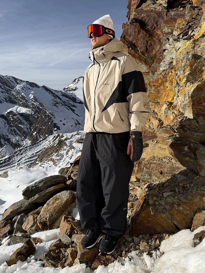 Klant @williamalmqvist in Spartan Snowboard jas Heren Spike Sand/Black