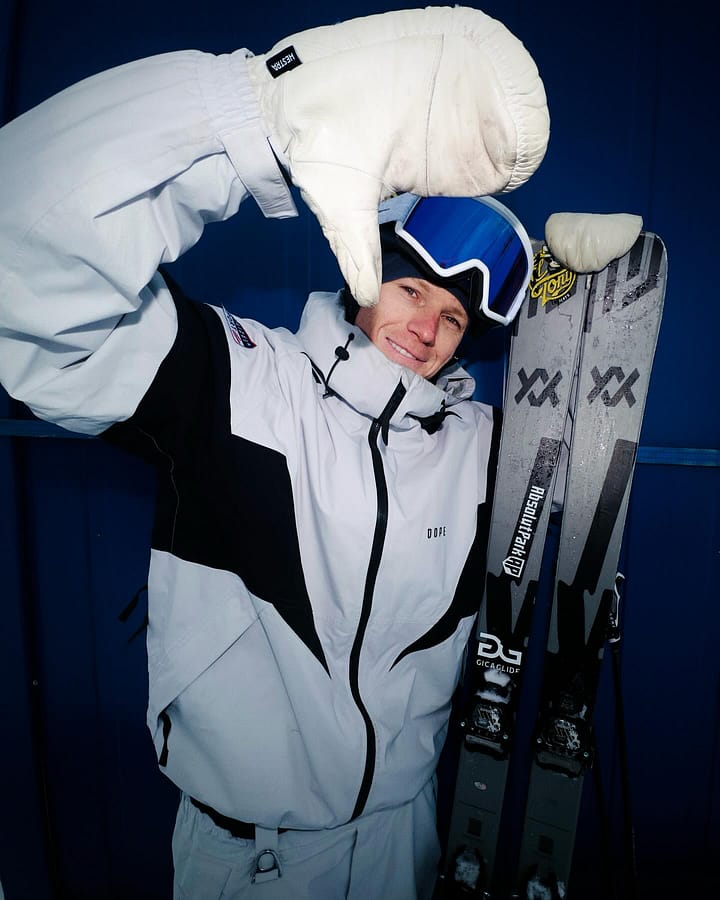 Client @baumgartner_sam dans Spartan Veste Snowboard Homme Spike Light Grey/Black Renewed