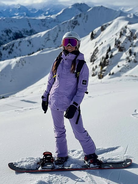 Customer @toni_knr in Con W Snowboard Pants Women Faded Violet