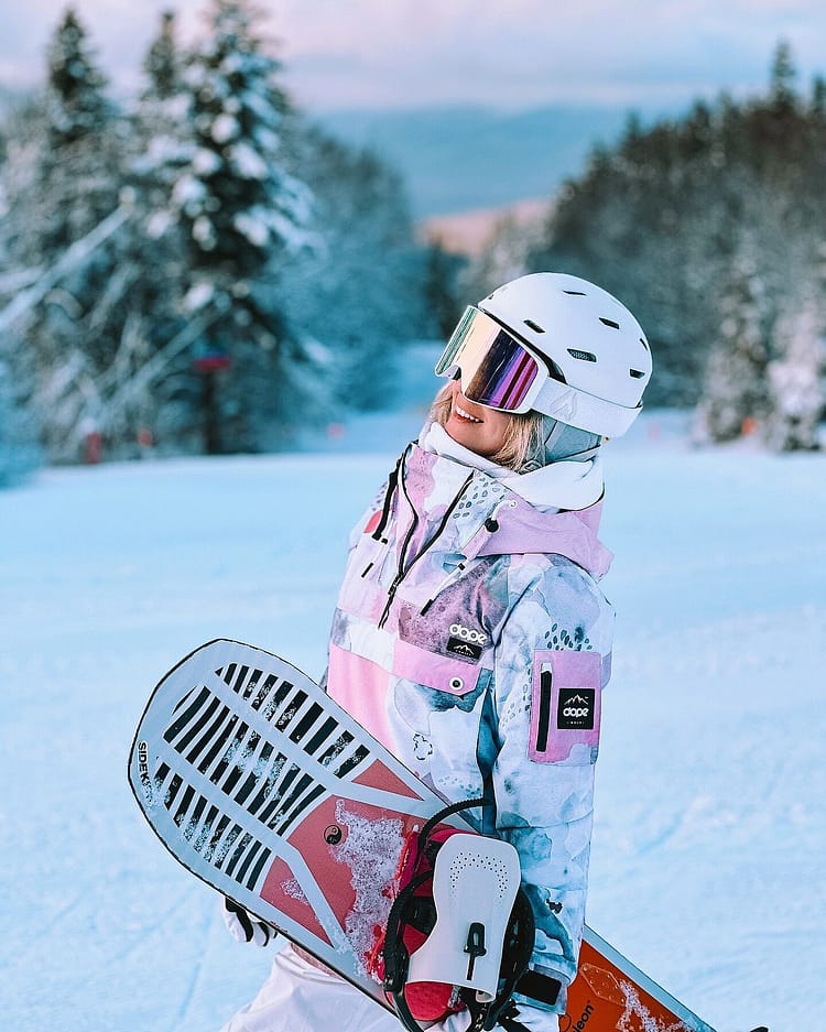 Customer @liliavalerie in Annok W Kurtka Snowboardowa Kobiety Washed Ink