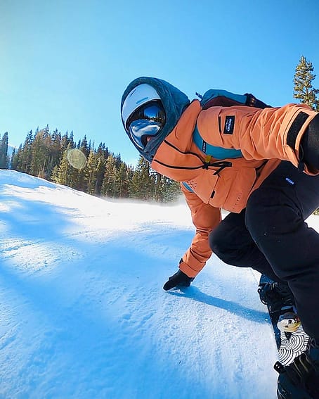 Zákazník @cbuena_ v Akin W 2021 Bunda na Snowboard Dámské Peach