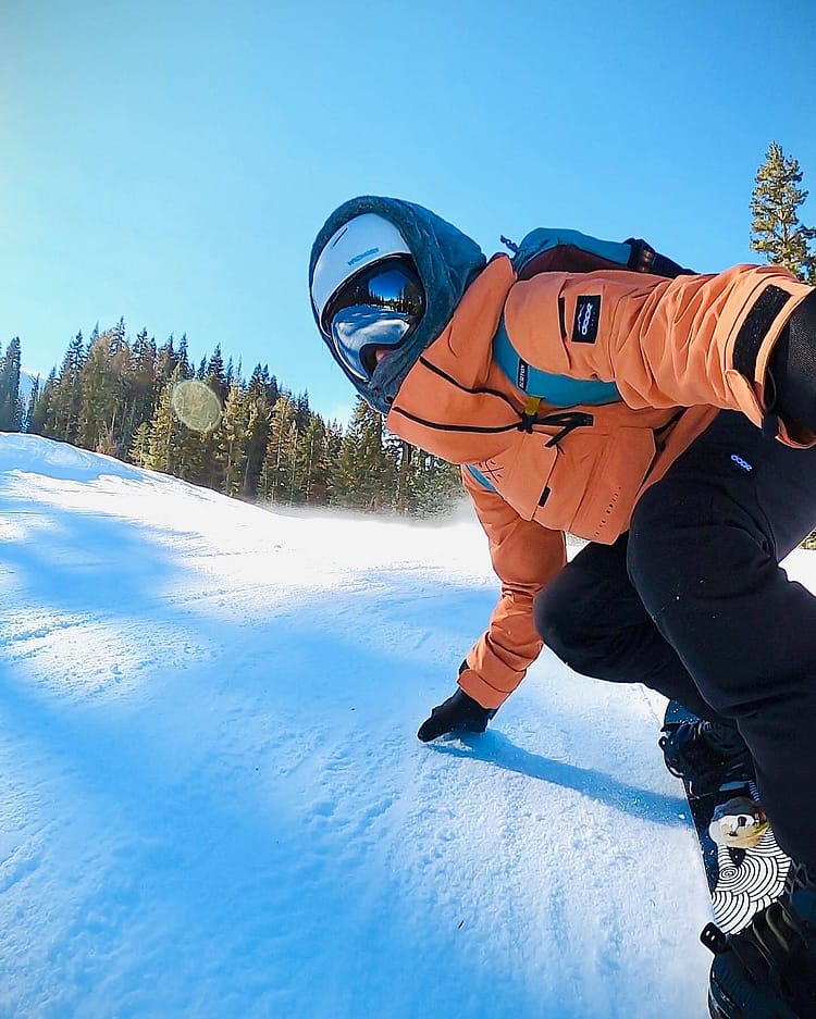 Customer @cbuena_ in Akin W 21 Bunda na Snowboard Dámské Peach