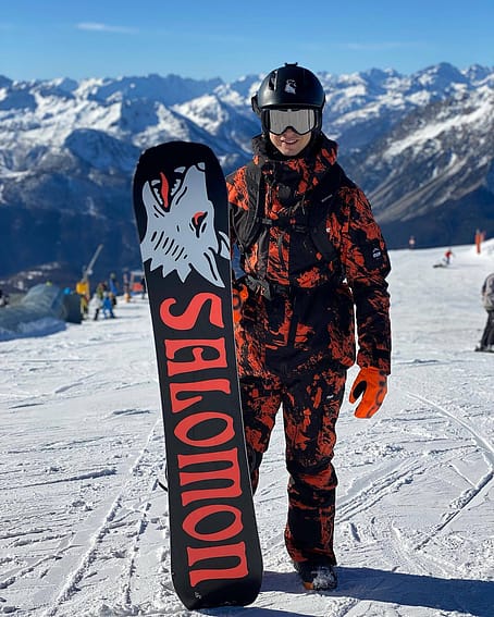 Klient @beppe_ventura w Adept 2021 Kurtka Snowboardowa Mężczyźni Paint Orange
