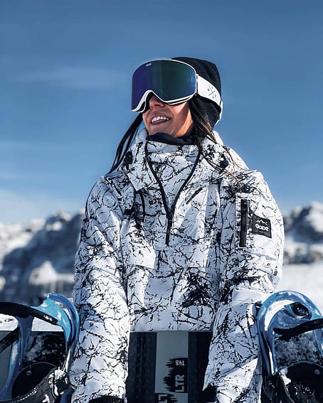 Klient @elliscucchi w Annok W 21 Kurtka Snowboardowa Kobiety Rock