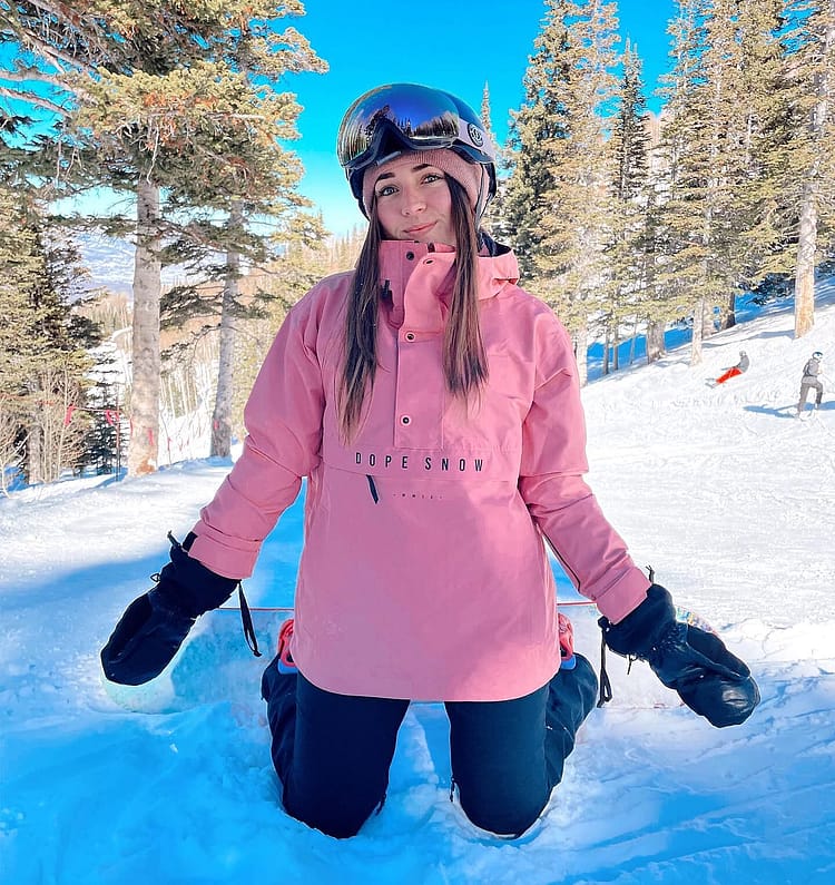 Customer @celinehoyle in Legacy W 21 Chaqueta Snowboard Mujer Pink