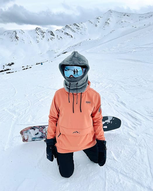 Klient @chinoliveros w Wylie W Kurtka Snowboardowa Kobiety Capital Peach Renewed