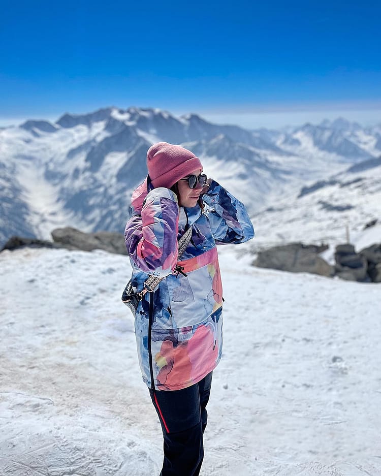 Customer @__katellini__ in Annok W 21 Chaqueta Snowboard Mujer Ink