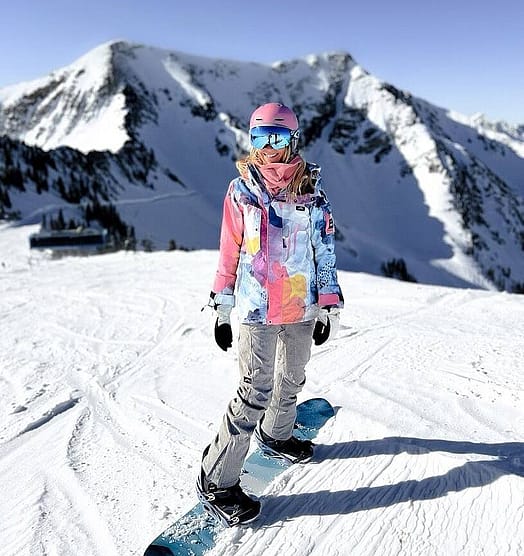 Klient @thelalagirl w Adept W 2021 Kurtka Snowboardowa Kobiety Ink