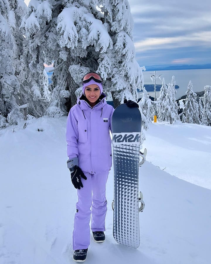 Kunde @arshveerrai i Adept W Snowboardjakke Dame Faded Violet