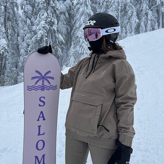 Kund @angelaaregalado i Tigress W Snowboardbyxa Dam Walnut