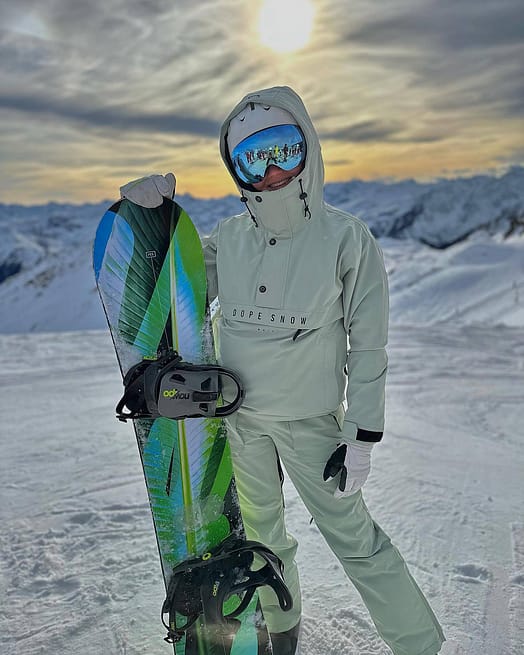 Zákazník @maudelesscher v Notorious B.I.B W 2022 Kalhoty na Snowboard Dámské Soft Green