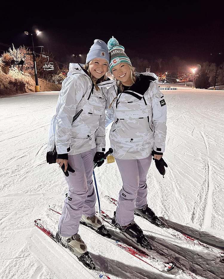 Customer @grace.fred10 in Akin W Snowboard Jacket Women Grey Camo Renewed