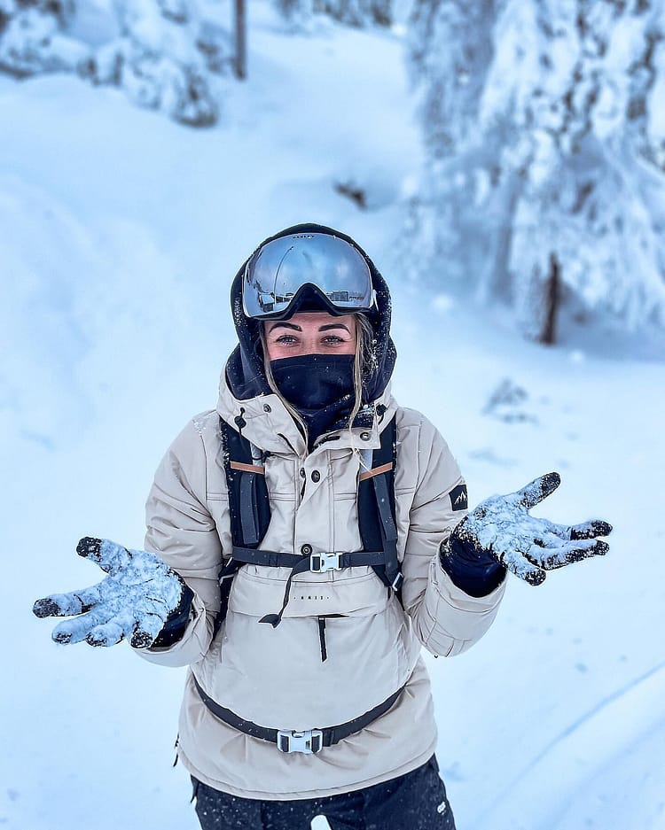 Customer @getting.lost.outdoors in Puffer W 23 Snowboardjacka Dam Sand