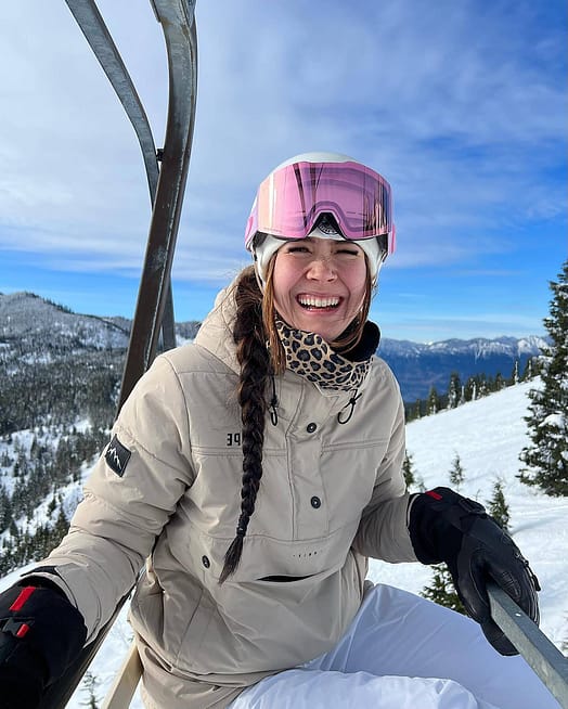 Kunde @amandamatsui.fit i Puffer W 23 Snowboardjakke Dame Sand