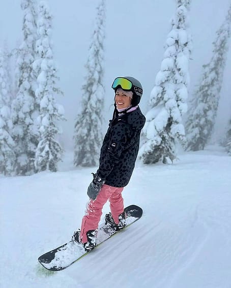 Kunde @wil_der_ness in Adept W Snowboardjacke Damen Dots Phantom Renewed