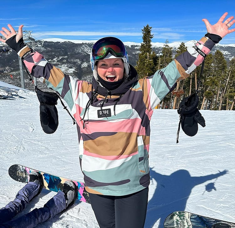 Customer @julieallen32 in Blizzard W Snowboardjacke Damen Shards Gold Muted Pink