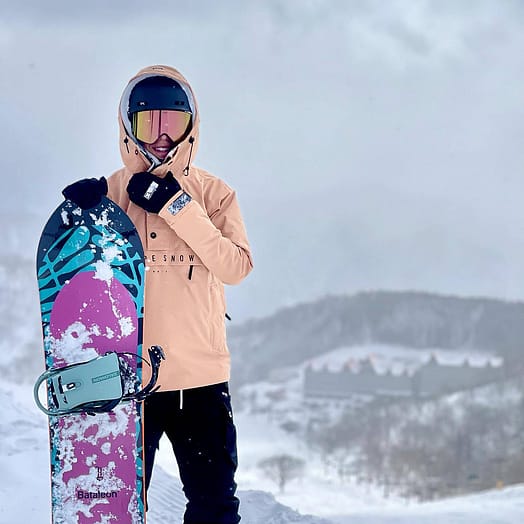 Cliente @annie_gauthier in Legacy W Giacca Snowboard Donna Khaki Yellow Renewed