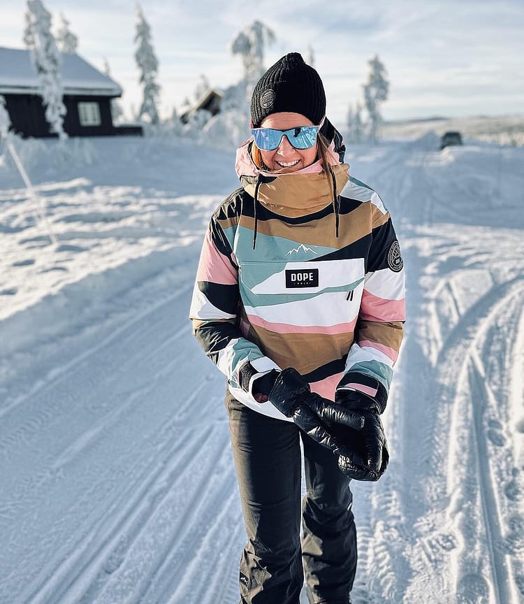 Customer @may__sina in Blizzard W Snowboardjacke Damen Shards Gold Muted Pink