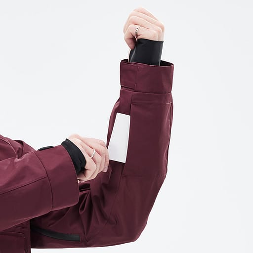 Lift Pass Pocket Main Product Details Image,