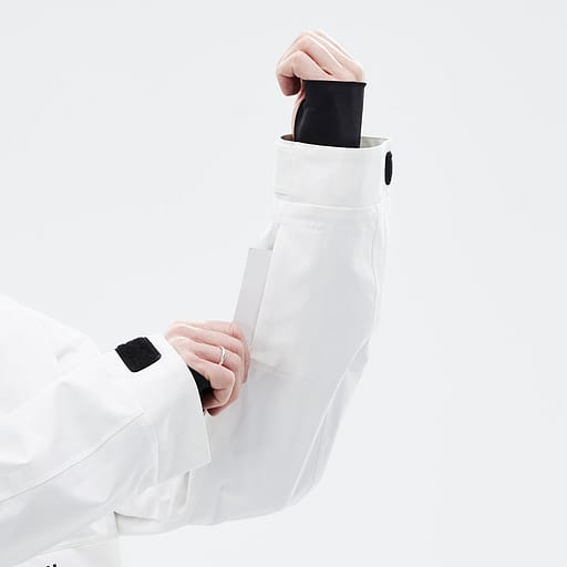 Lift Pass Pocket Main Product Details Image,