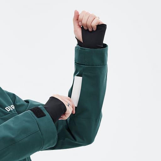 Lift Pass Pocket Main Product Details Image,