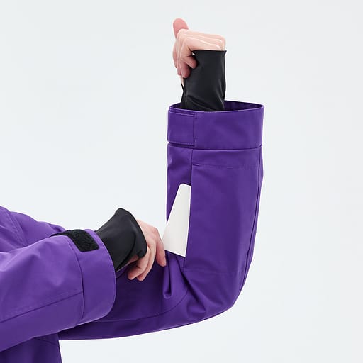 Lift Pass Pocket Main Product Details Image,