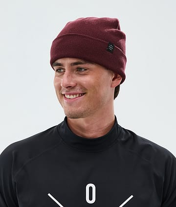 Solitude Beanie Burgundy
