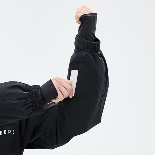 Lift Pass Pocket Main Product Details Image,