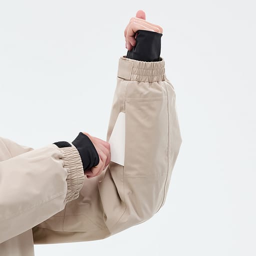 Lift Pass Pocket Main Product Details Image,