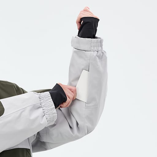 Lift Pass Pocket Main Product Details Image,