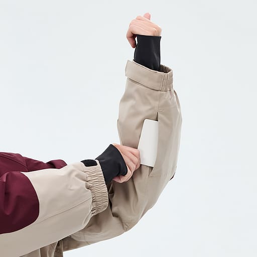 Lift Pass Pocket