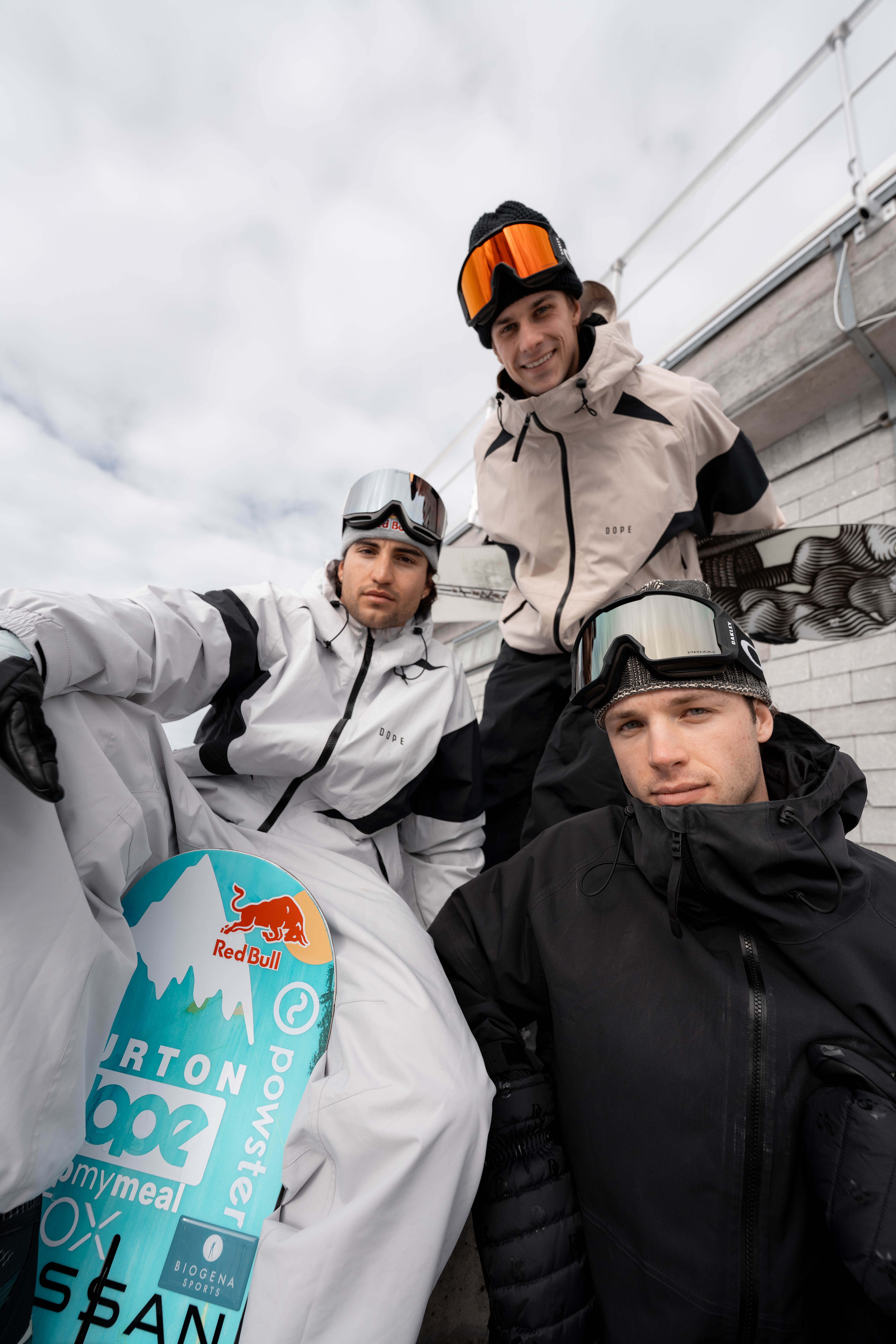 Image 16 of 17 in gallery – Dope Snow Riders