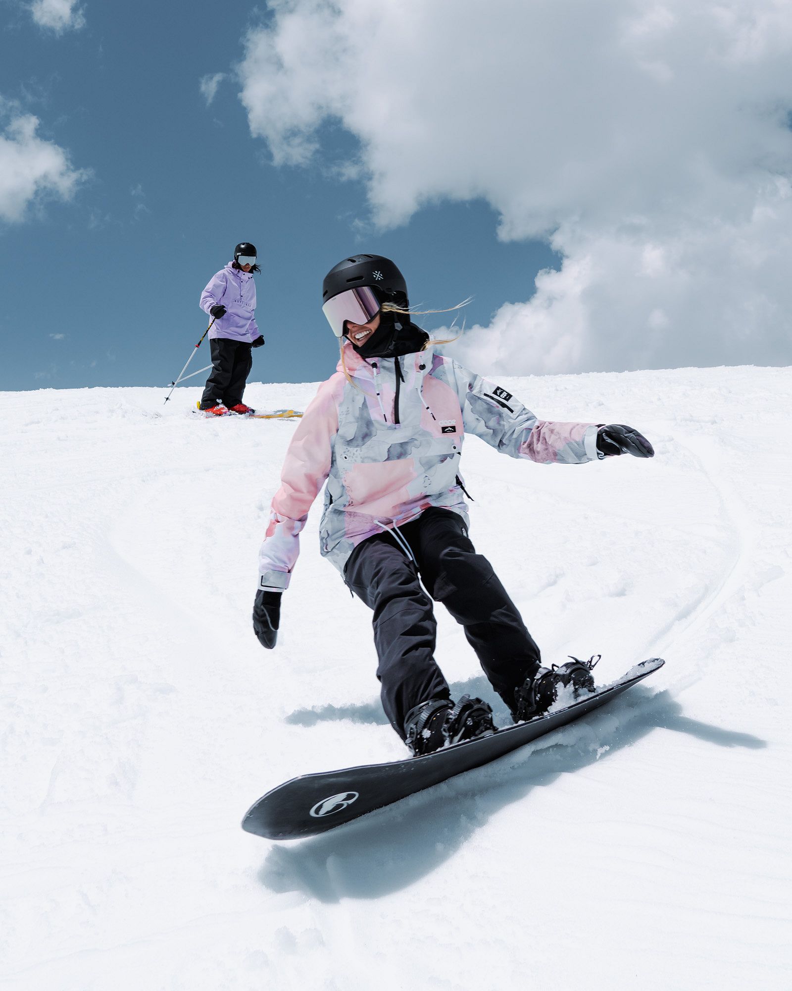 What Clothes Should You Wear Snowboarding? Essential Gear Guide