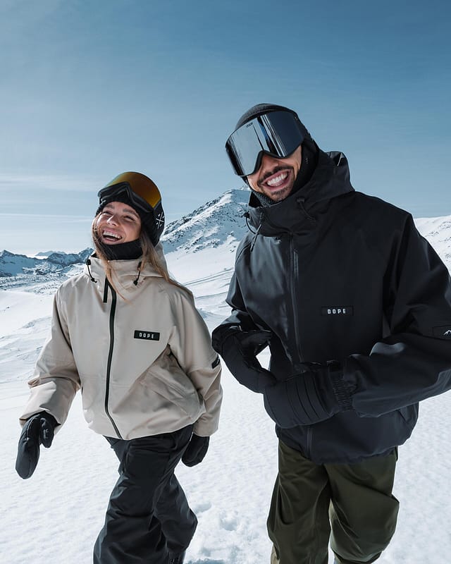 Gloves vs mittens What’s better for skiing and snowboarding | Dope Magazine