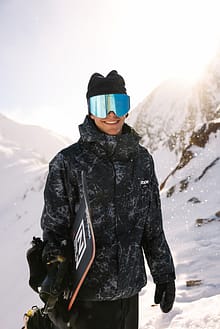 L’athlète Dope Moritz Boll parle de son snowboard, de ses activités et de ses inspirations